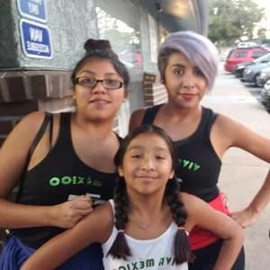 Meet your Posher, Dennis